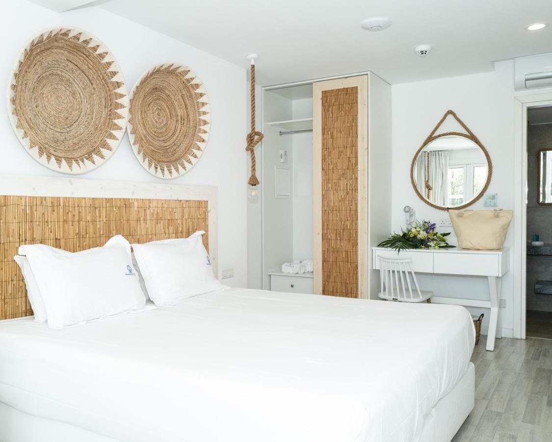 Blue Harbour Boutique Aparthotel Ayia Napa Exterior photo