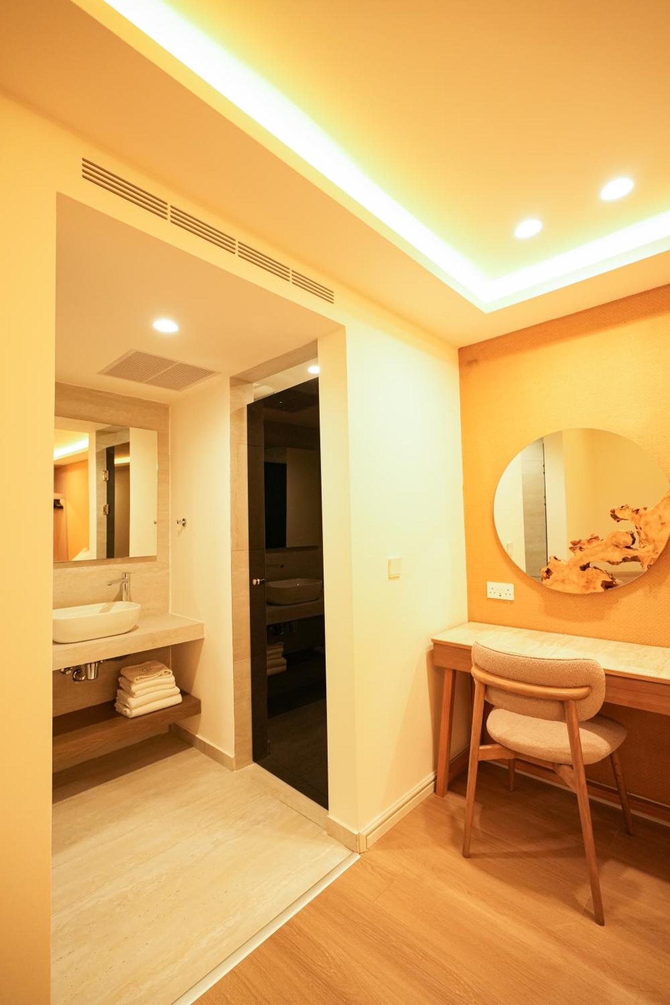 Blue Harbour Boutique Aparthotel Ayia Napa Exterior photo